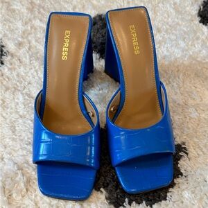 NWOT cute pumps!